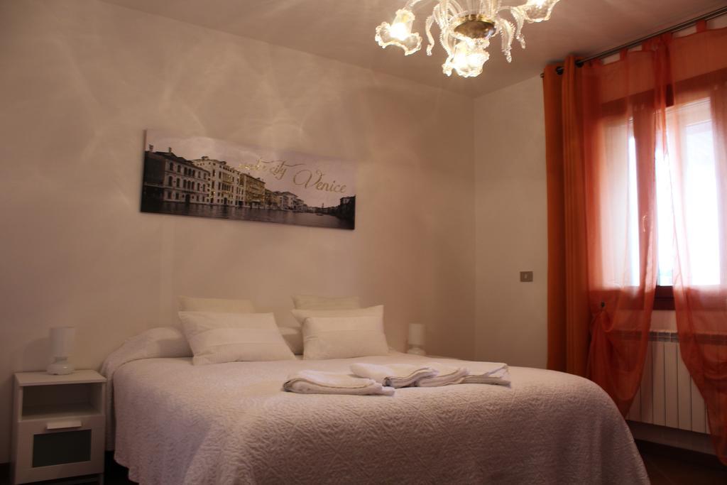 B&B Airport Venice Diego 2 Tessera Quarto foto
